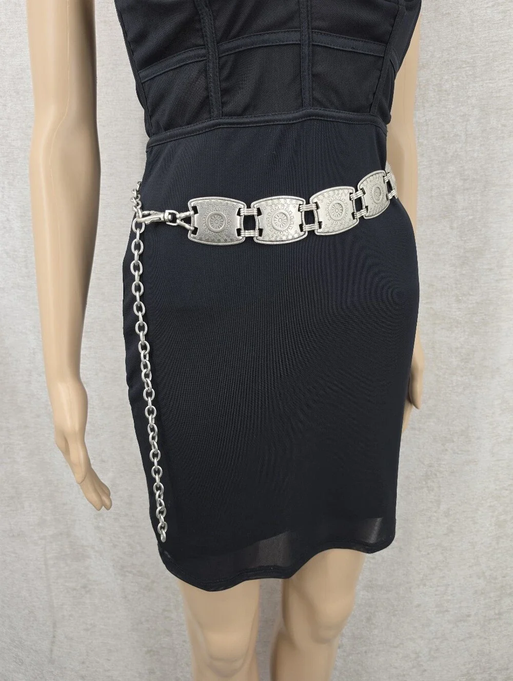 Vintage Rectangle Aztec Pattern Concho Chain Link Western Belt Silver Toned